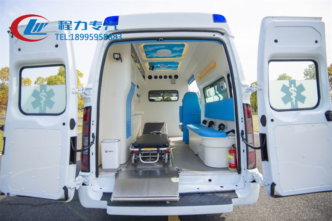 福特Pro福星頂救護(hù)車(chē)（自動(dòng)擋）