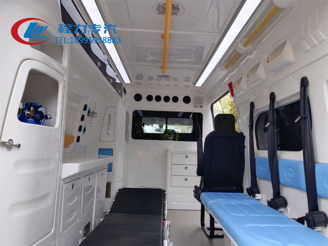 福特Pro福星頂救護(hù)車(chē)（自動(dòng)擋）