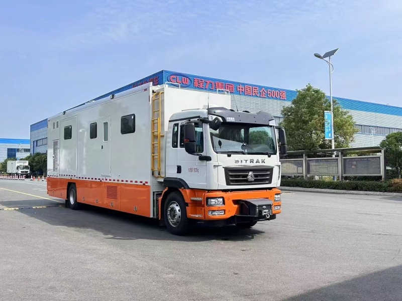 重汽豪沃移動(dòng)廁所車