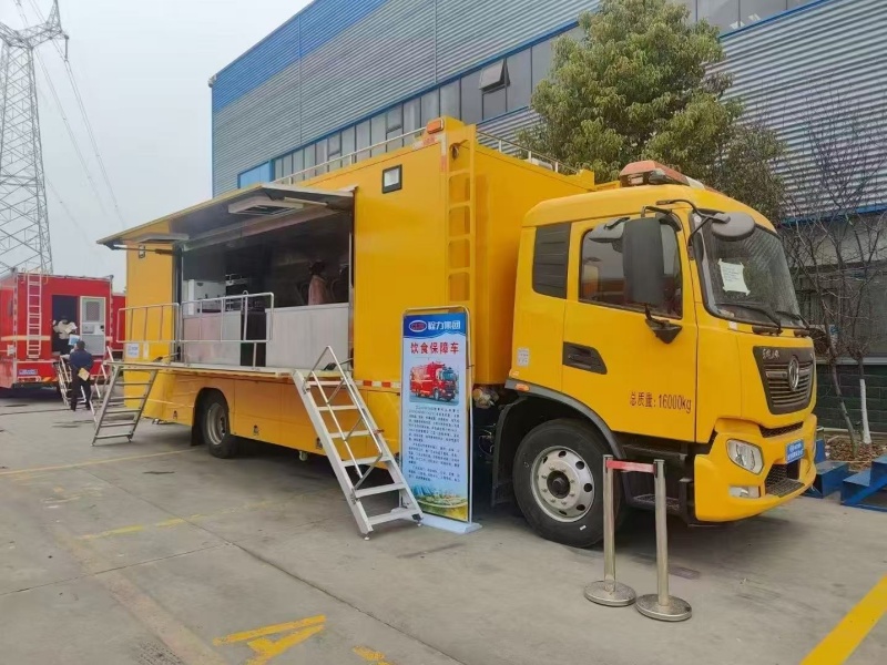 東風(fēng)天錦餐車（200人）